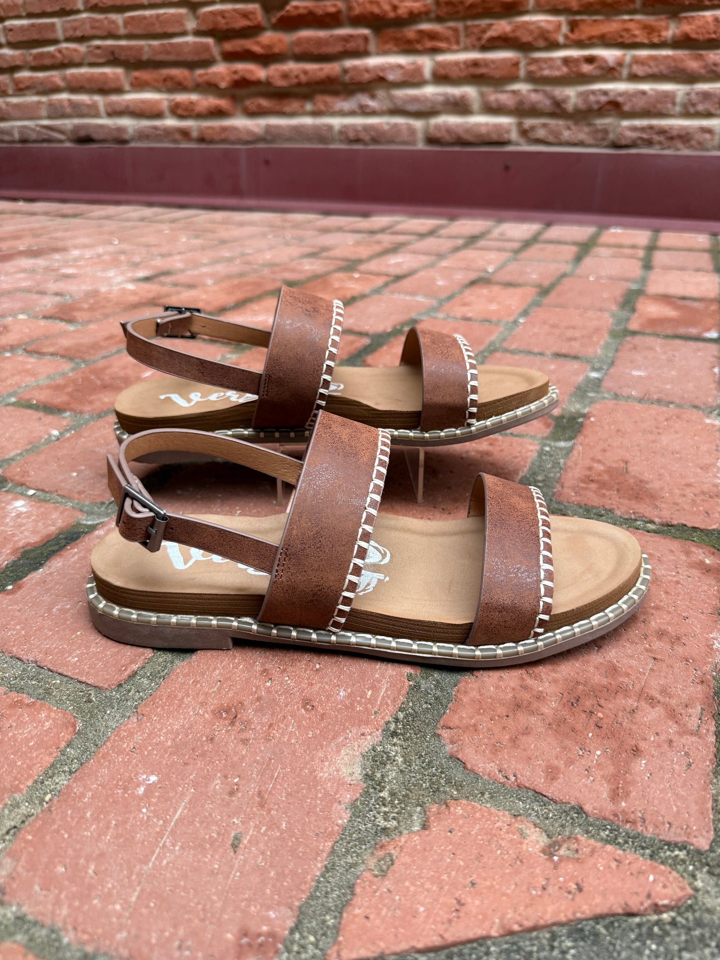 Yara Sandal in Tan