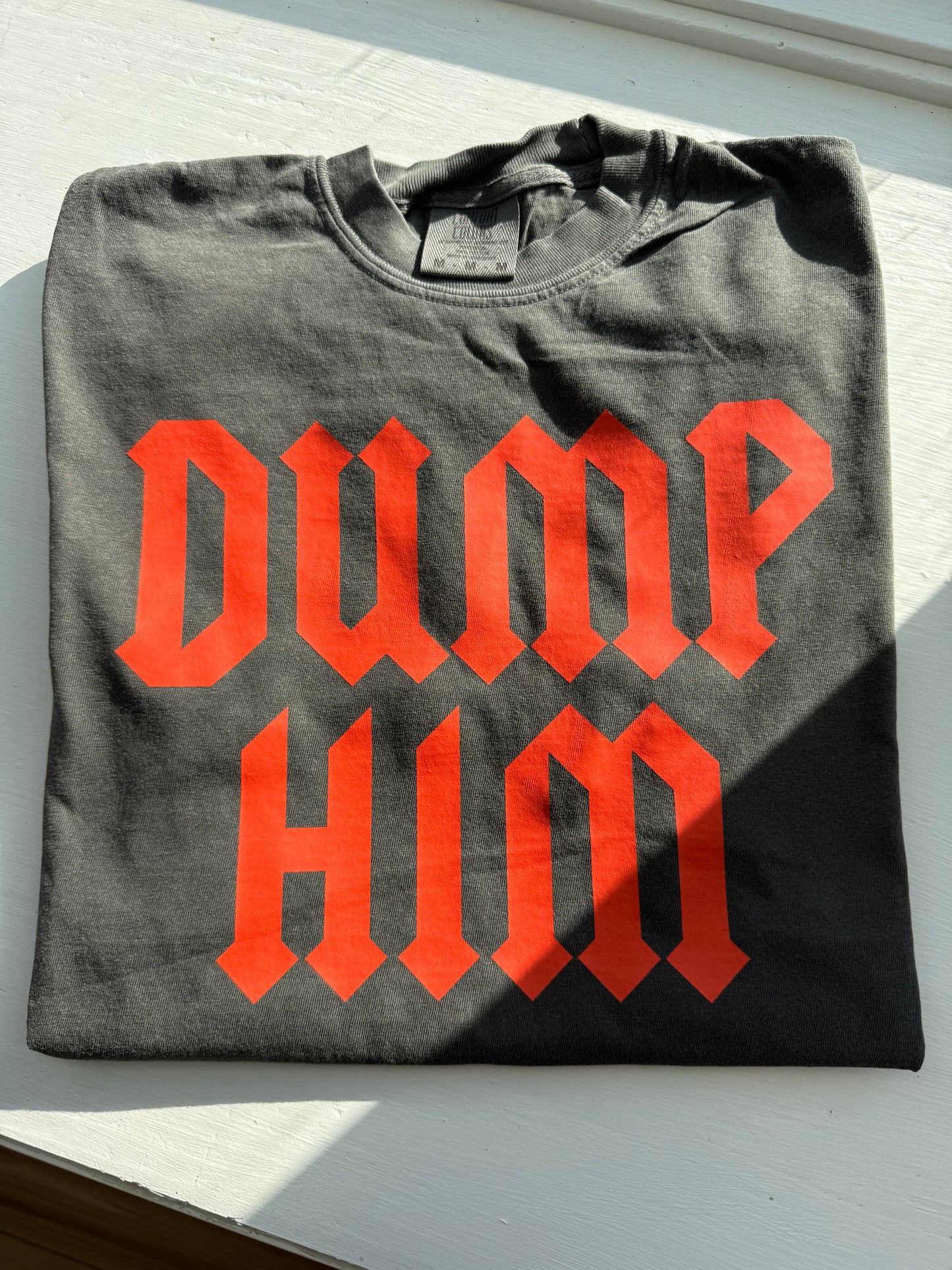 DUMP HIM Graphic Tee