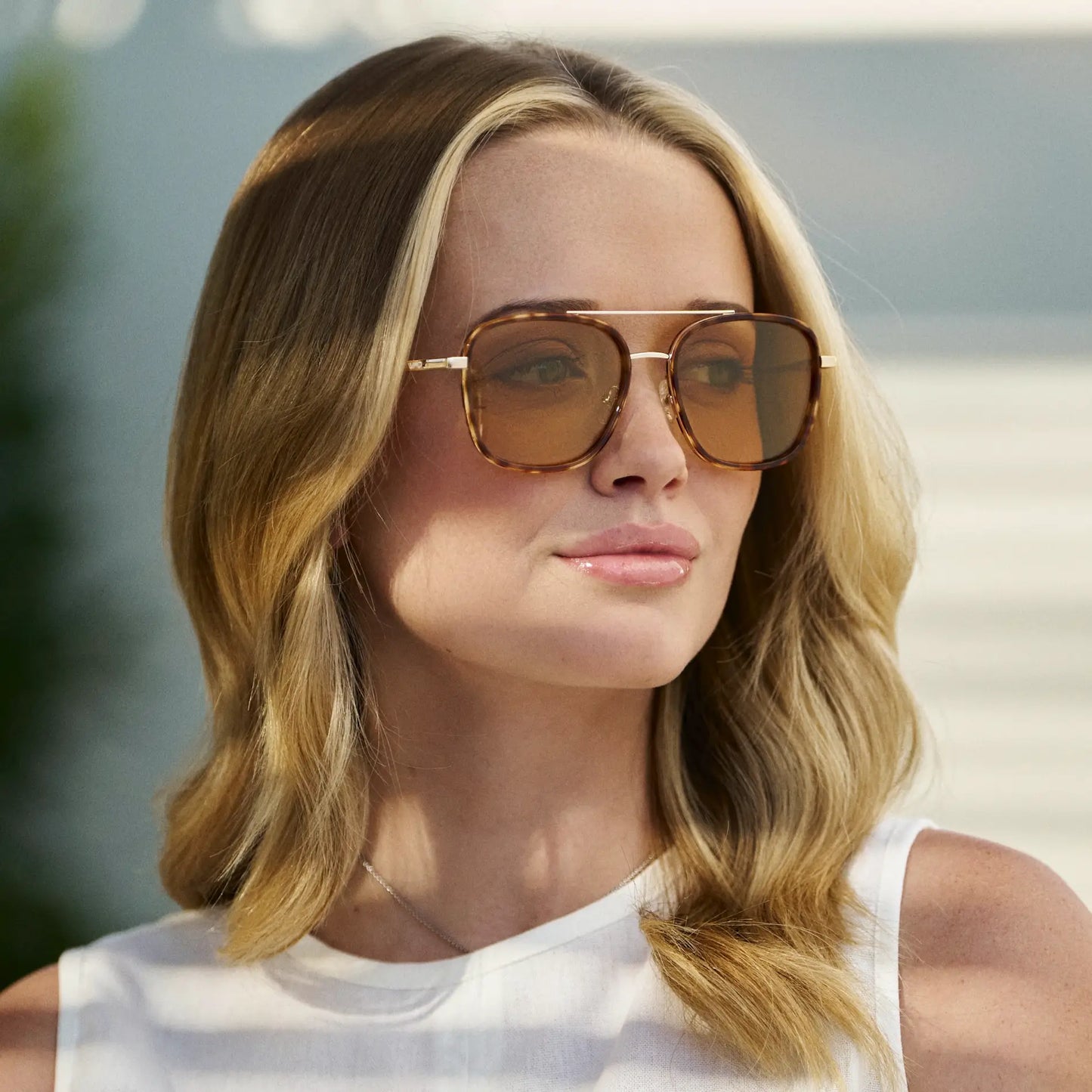 Gia Honeycomb Tortoise with Gold Tinted Lens
