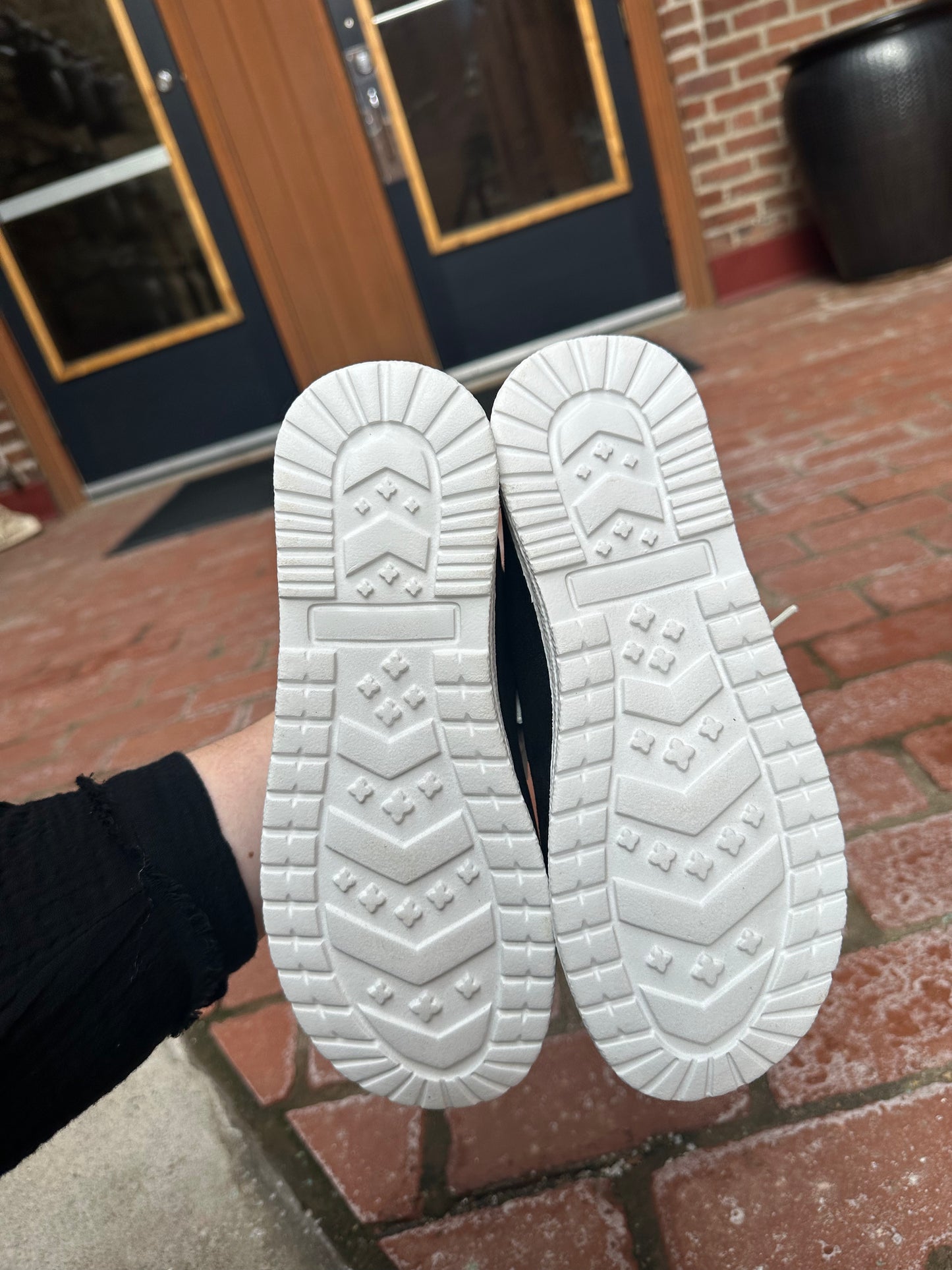 Hanna Slip On in Black
