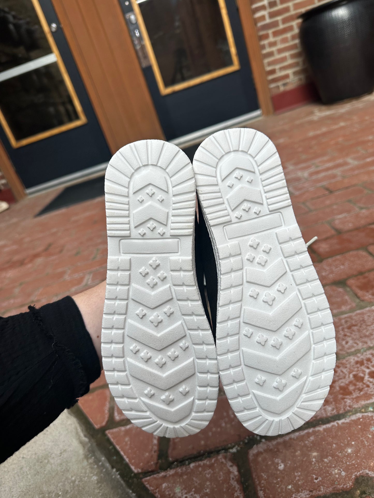 Hanna Slip On in Black