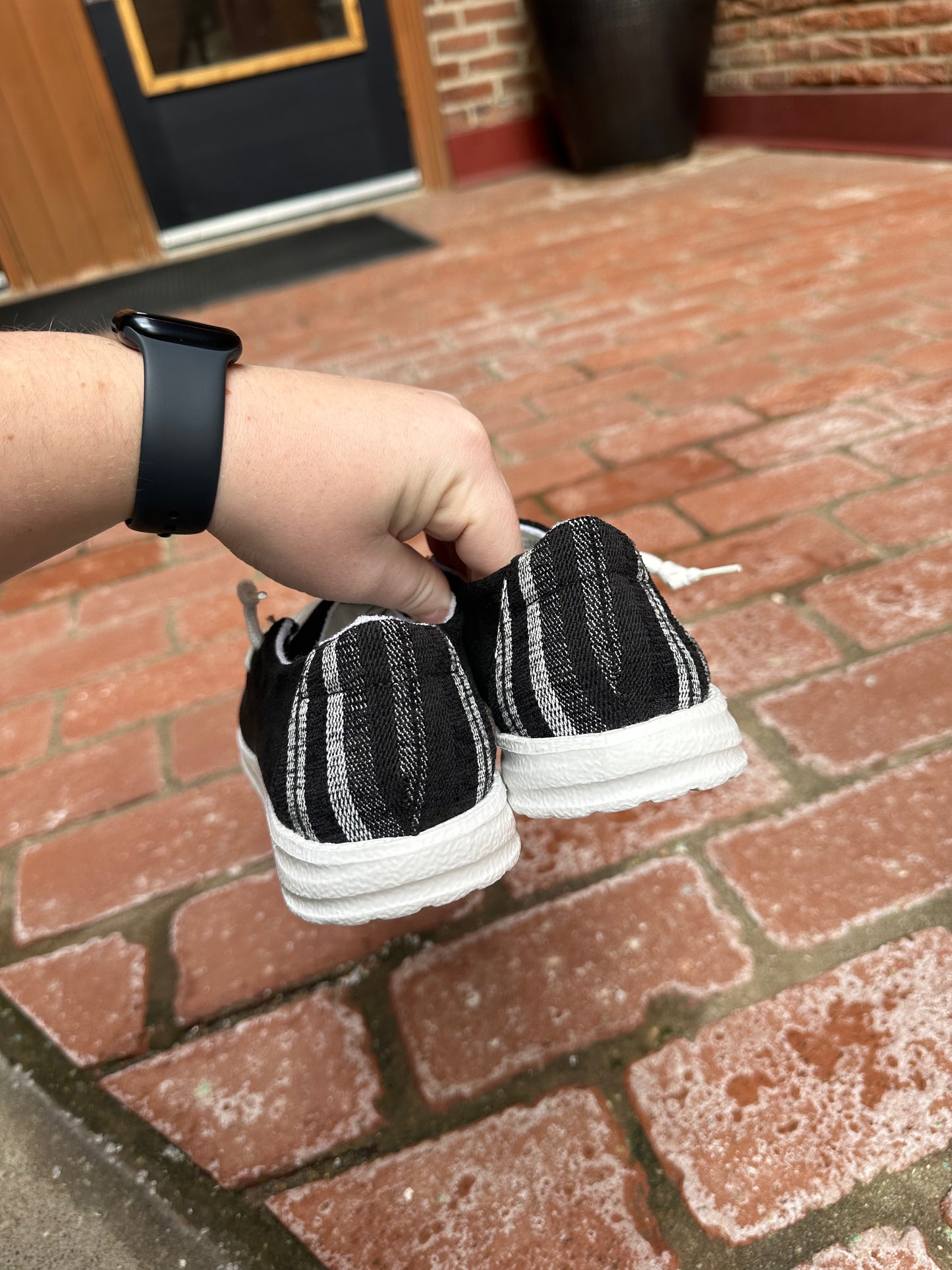 Hanna Slip On in Black
