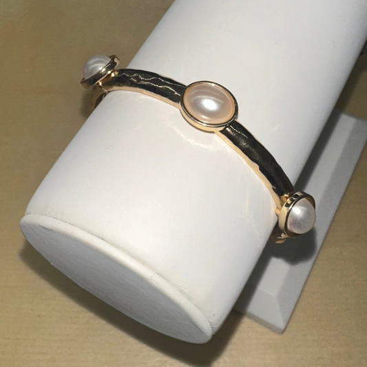 Stretch Pearl Bangle Bracelet