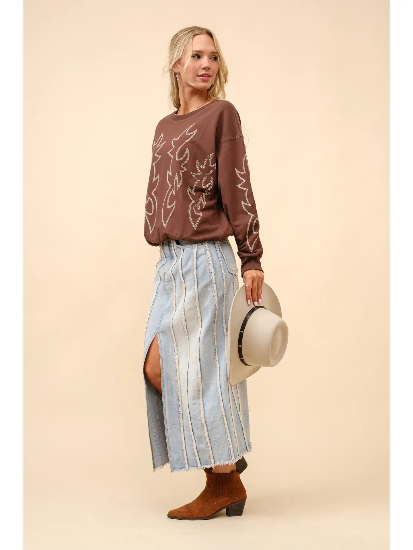 Chloe Western Boots Stitch Pullover Sweatshirt