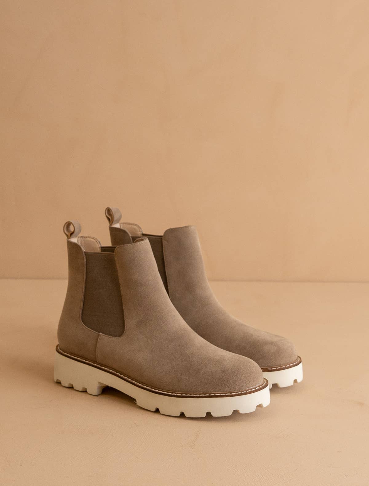 The Gianna Khaki Chunky Sole Chelsea Fall Boot