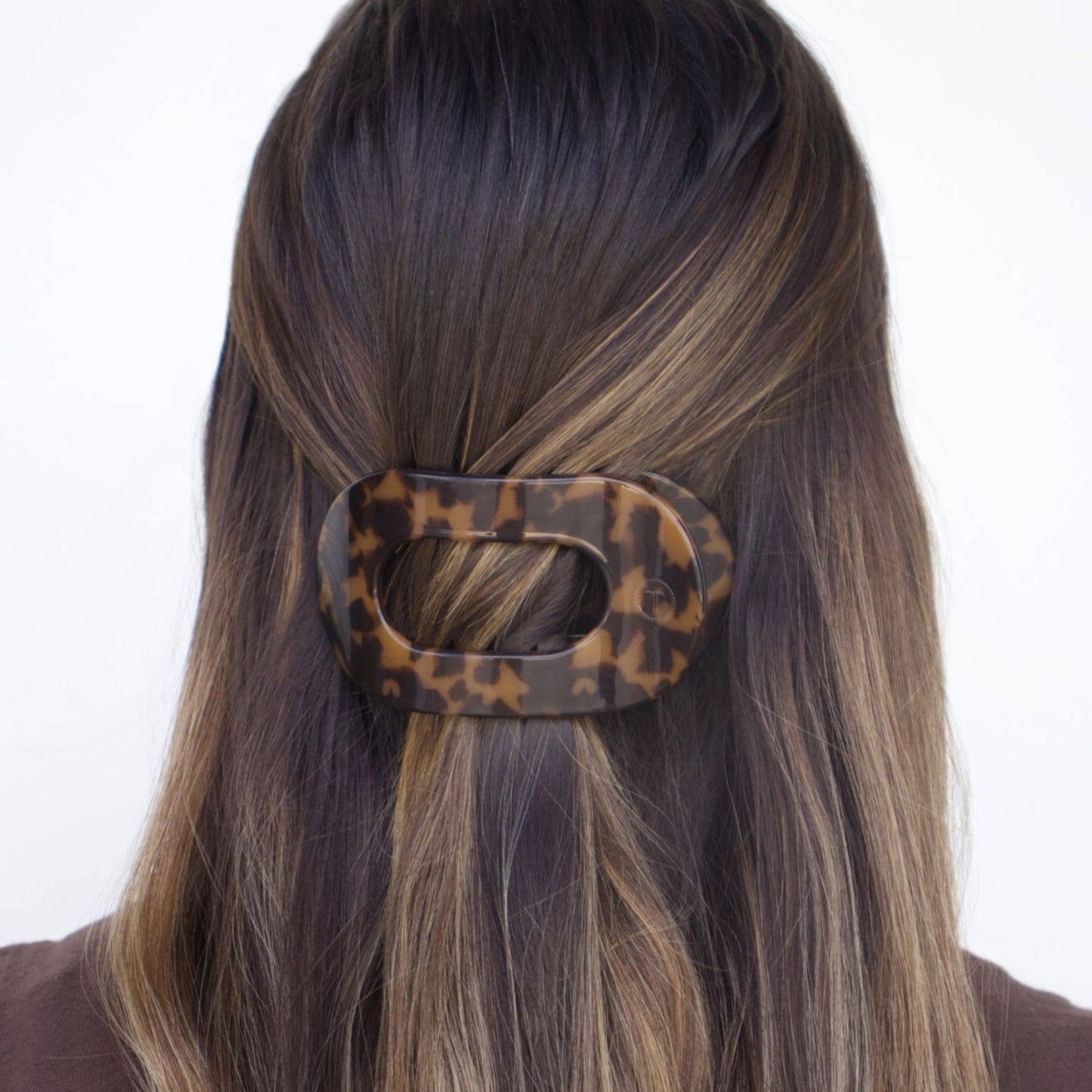 Medium Tortoise Round Flat Hair Clip
