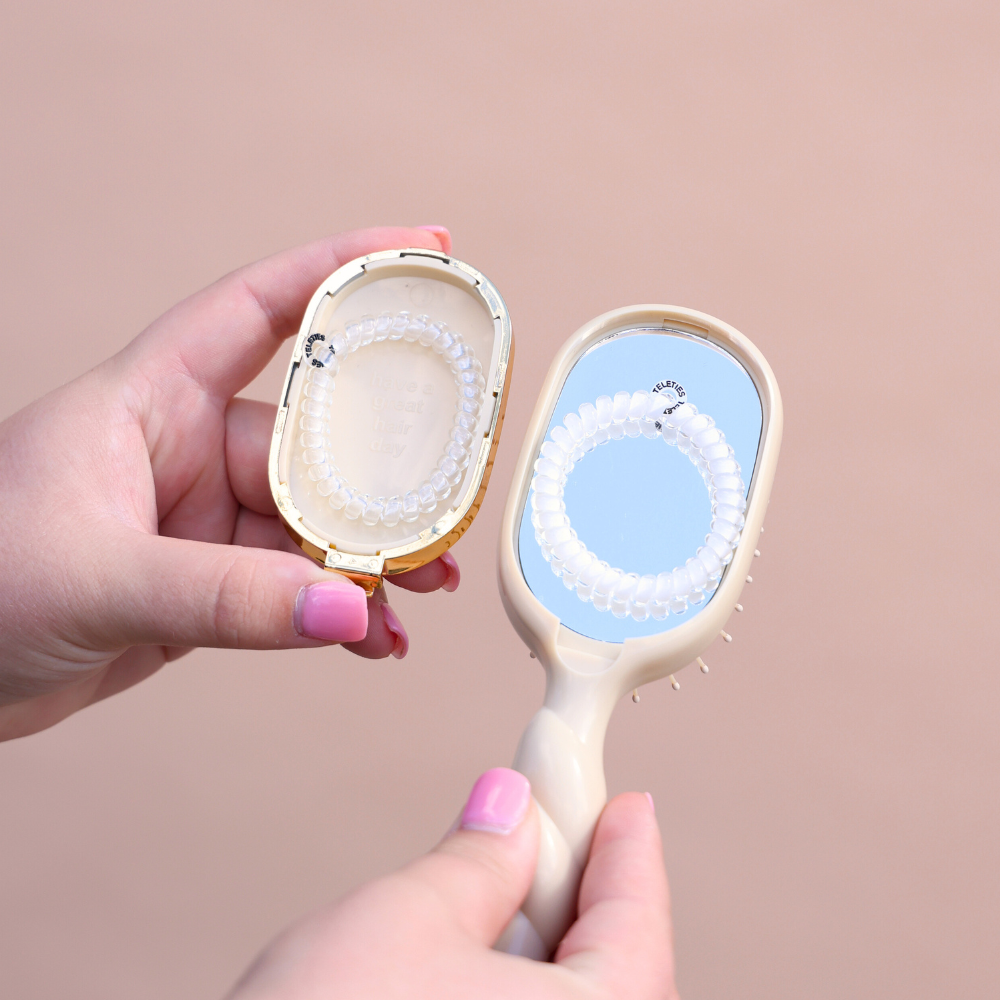 Mini Detangler Brush for Medium Hair in Tan