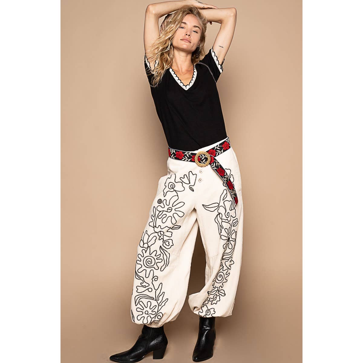 Kristina Floral Embroidered Joggers in Dried Apple