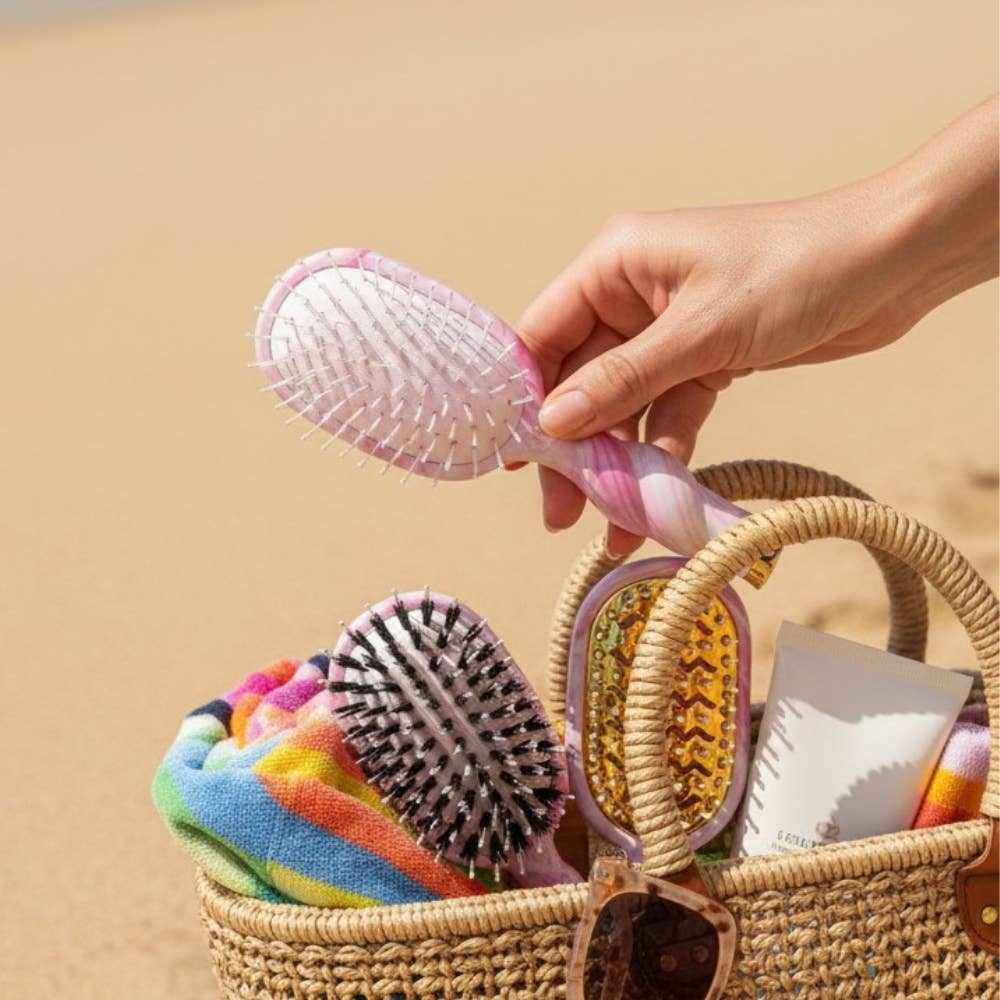 Mini Detangler Brush Medium in Pink