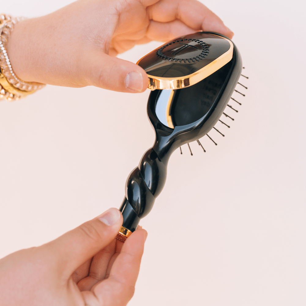 Mini Detangler Brush Jet Black Medium