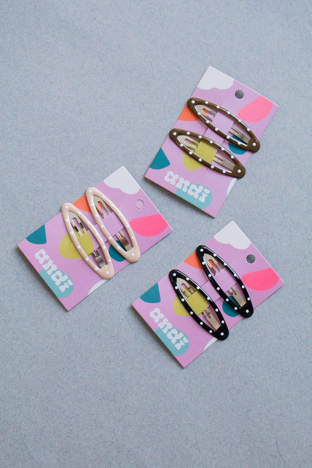 Neutral Dots Snap Clips 2-Pack: Black