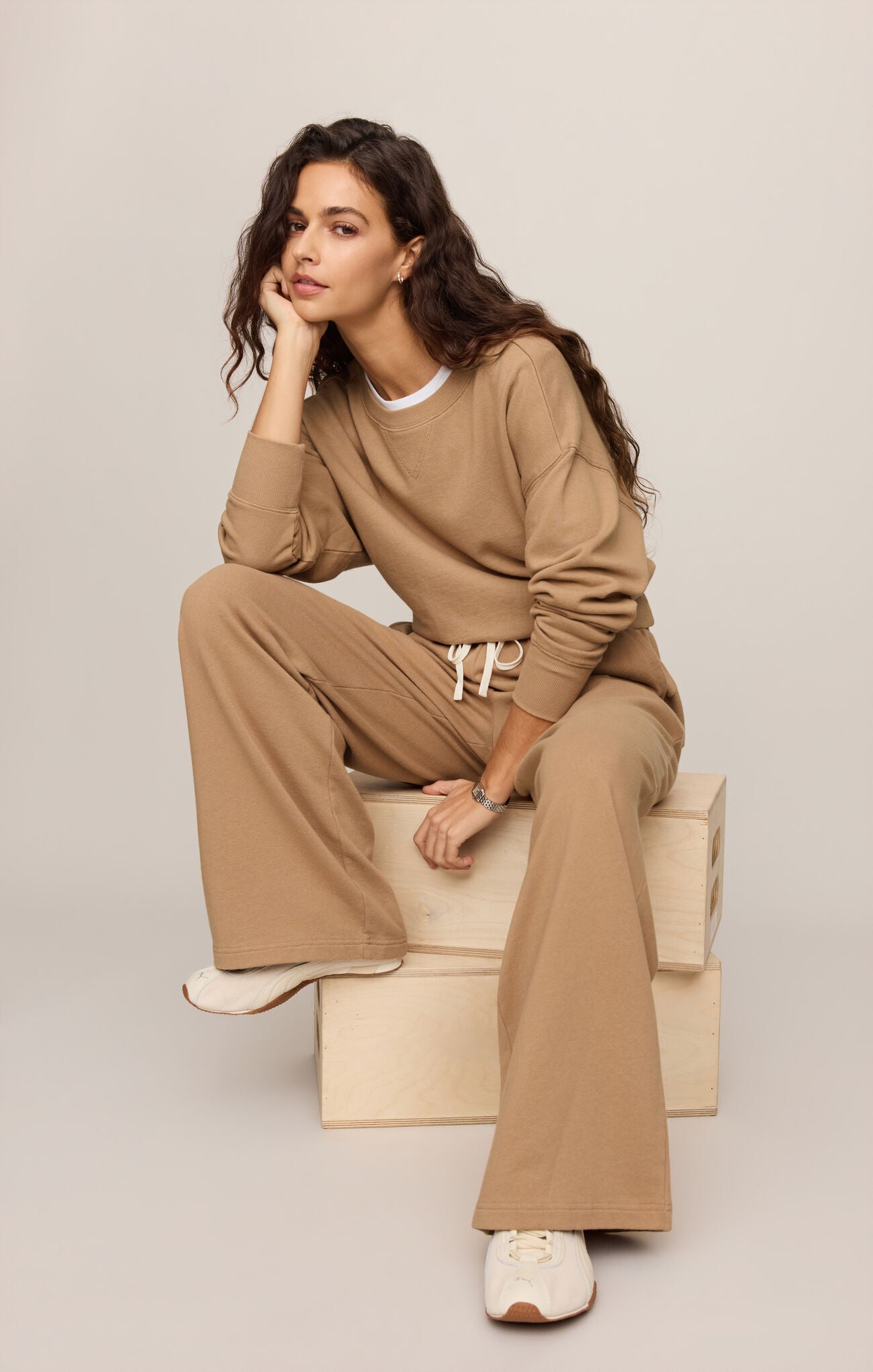 Clubhouse Sweatshirt in Light Toffee