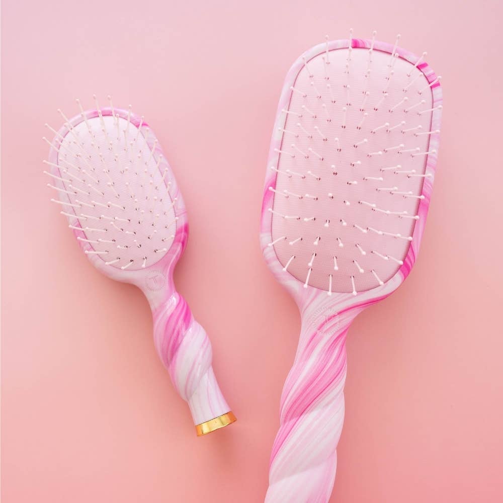 Mini Detangler Brush Medium in Pink
