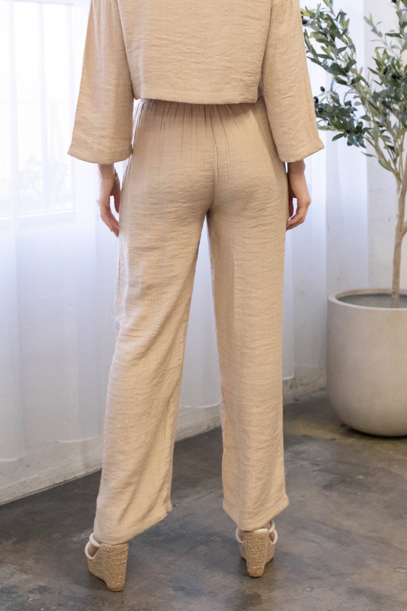 Reese Lightweight Pants in Khaki